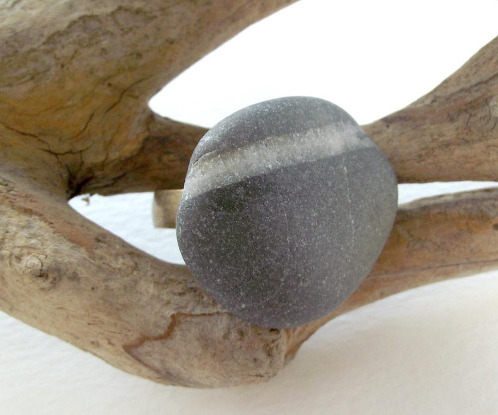 Spanish beach stone ring. Stone rock beach jewelry from Oceangifts